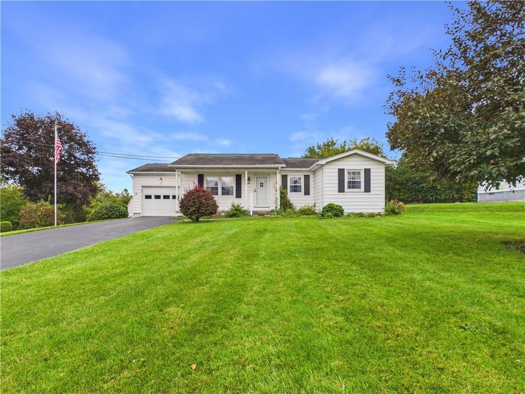 107 Reeves Road, Henrietta, NY 14467 — photo 3