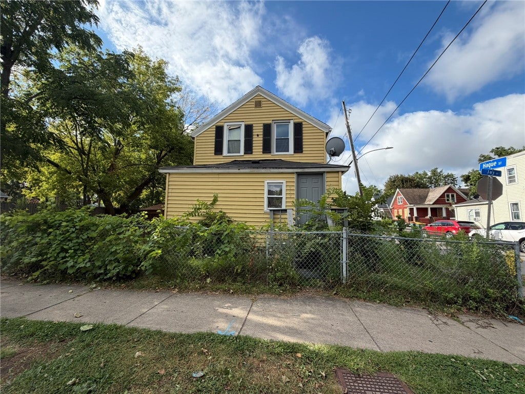 959 Jay St — photo