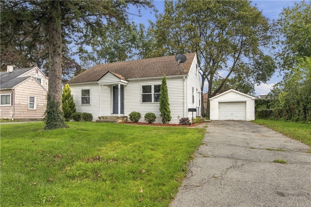 237 Bancroft Drive — photo