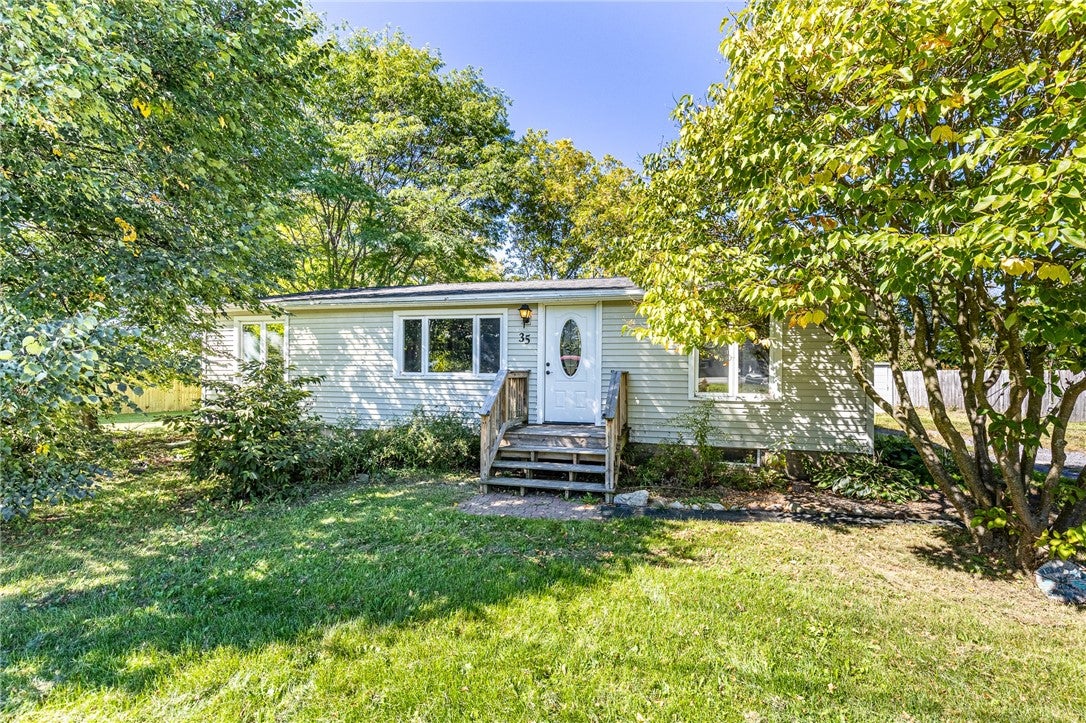 35 Elm Street — photo