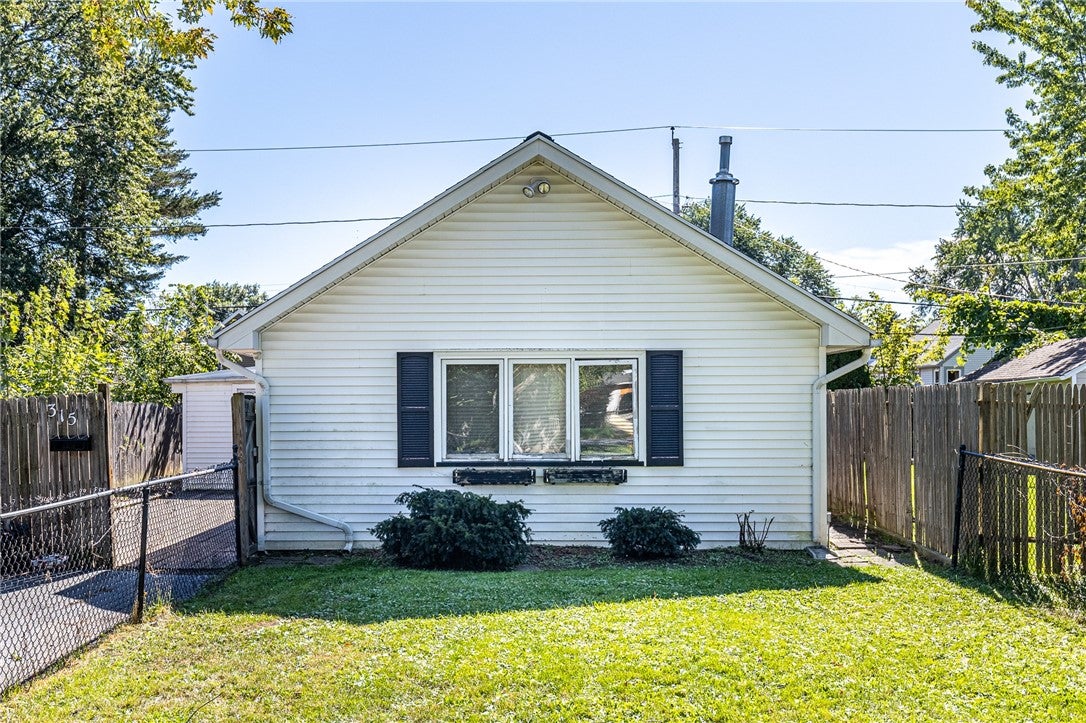 315 Leonard Road — photo