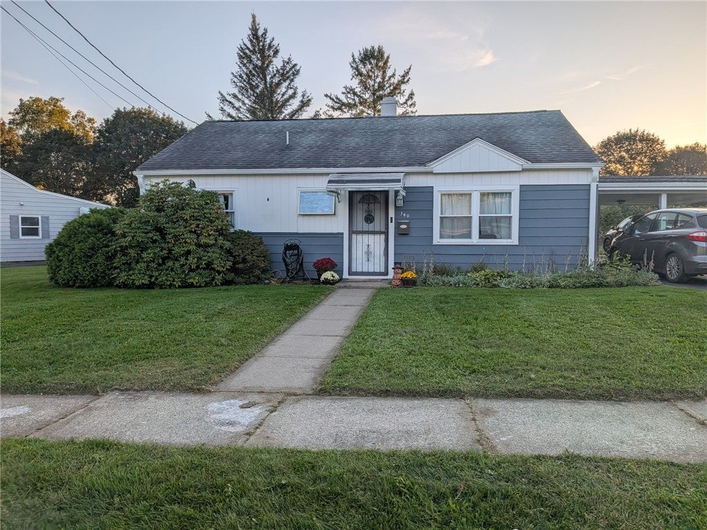140 Catalpa Drive — photo