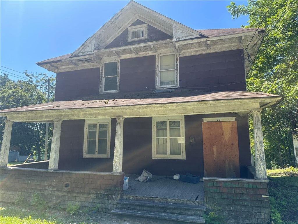 22 W Main Street — photo
