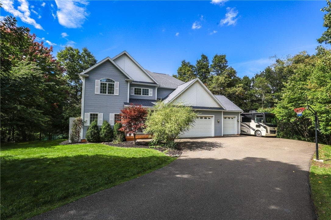 225 Oak Hill Road — photo