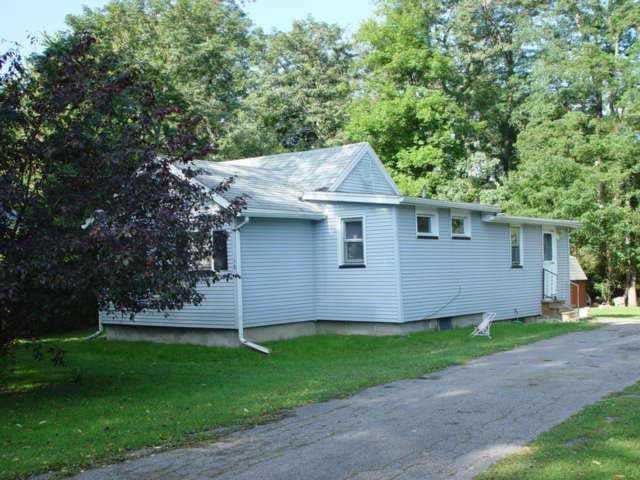 Home in Chili, NY 14623 — photo 2