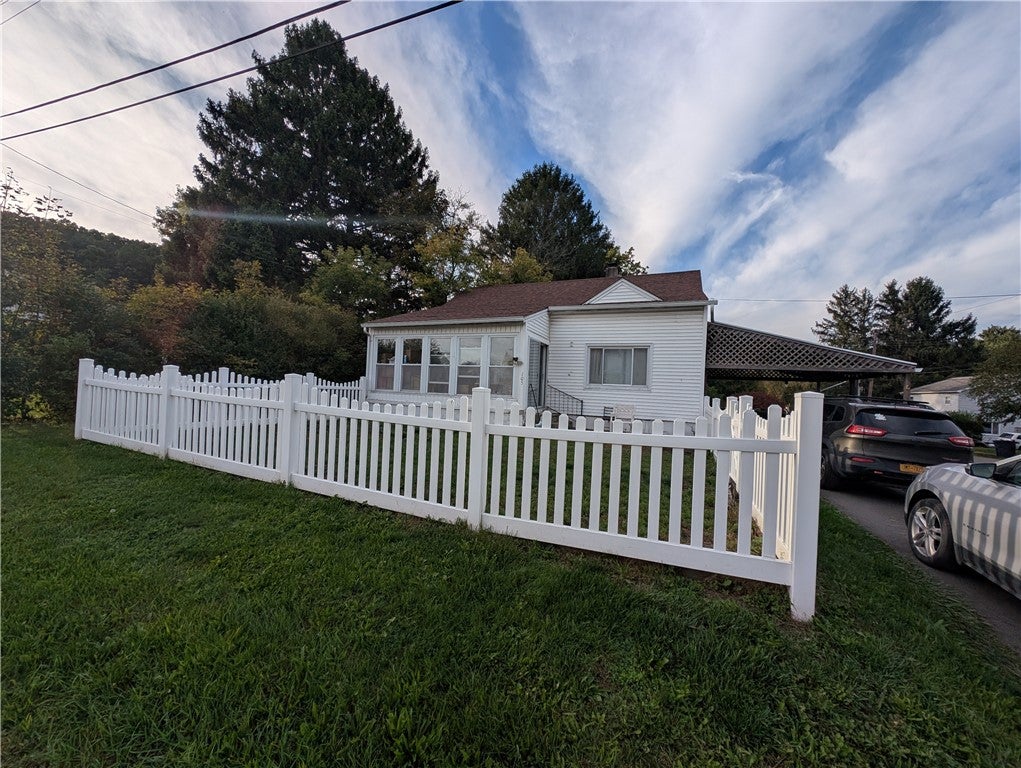 105 Nancy Street — photo