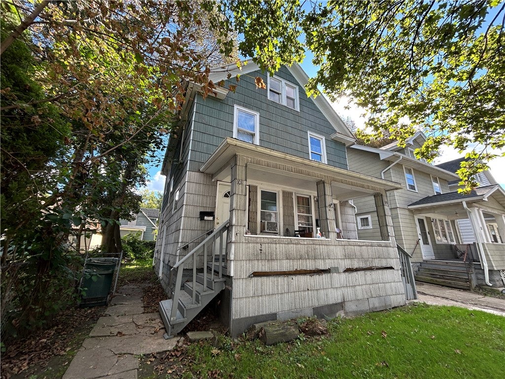 Home in Rochester, NY 14621 — photo 2