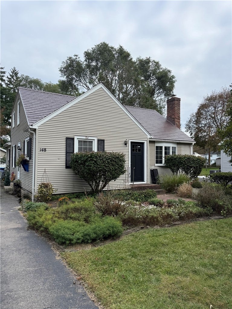 148 Tamarack Drive — photo