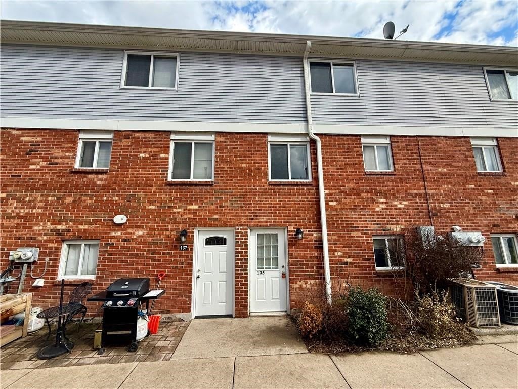 275 Owens Road 136 — photo