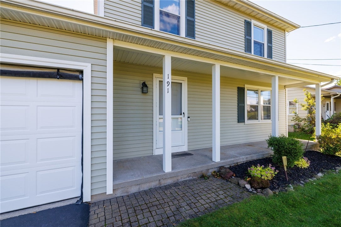 191 Farrell Road Extension, Henrietta, NY 14586 | Realty.com