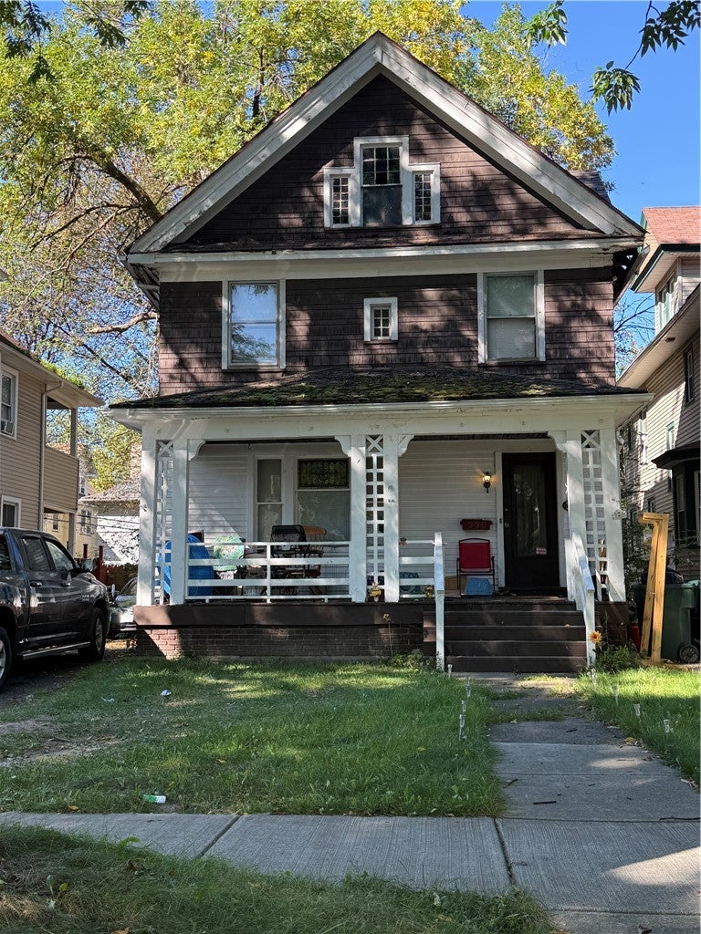 330 Selye — photo