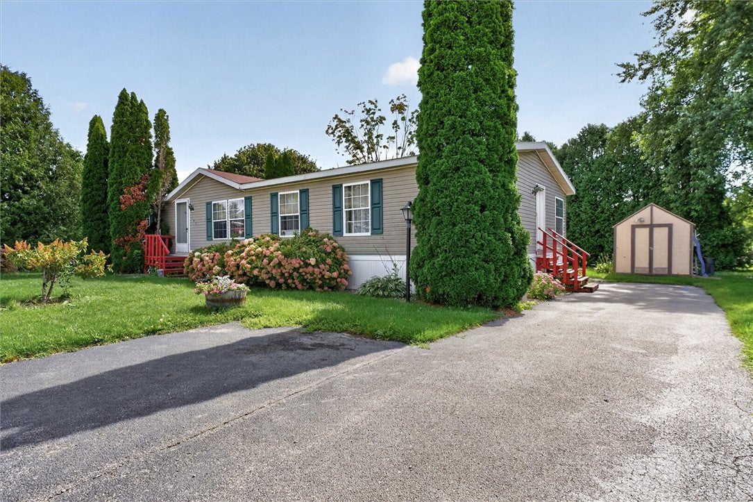 192 Spring Run, Manchester, NY 14432 — photo 2