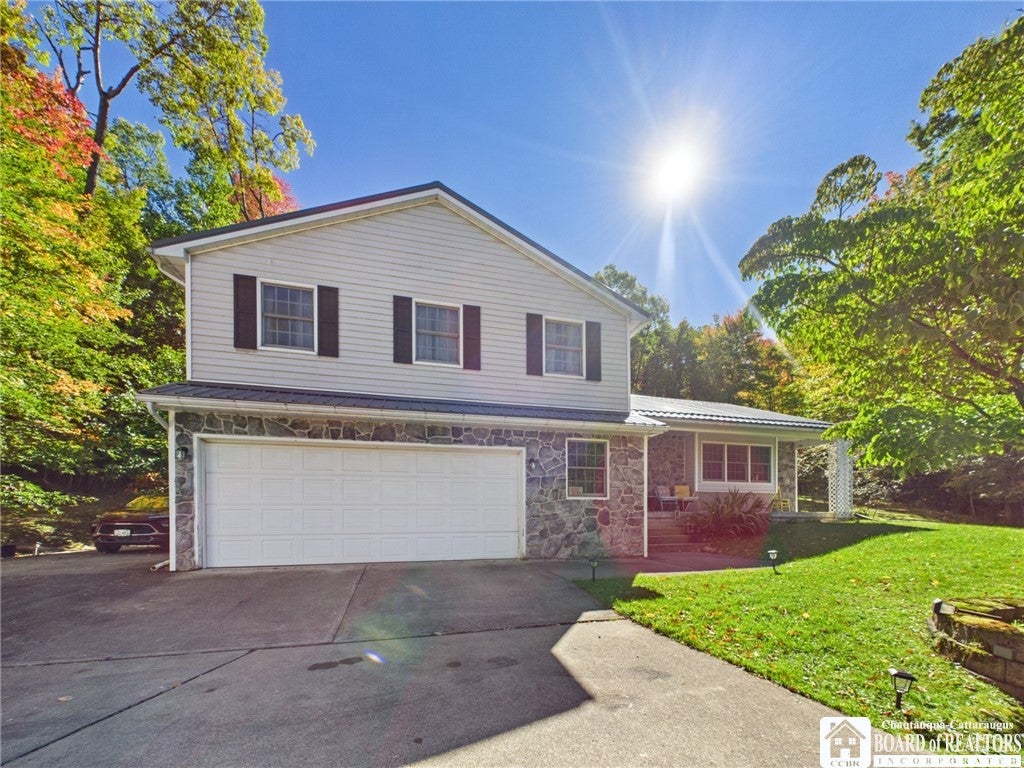 91 Hawthorn Lane — photo