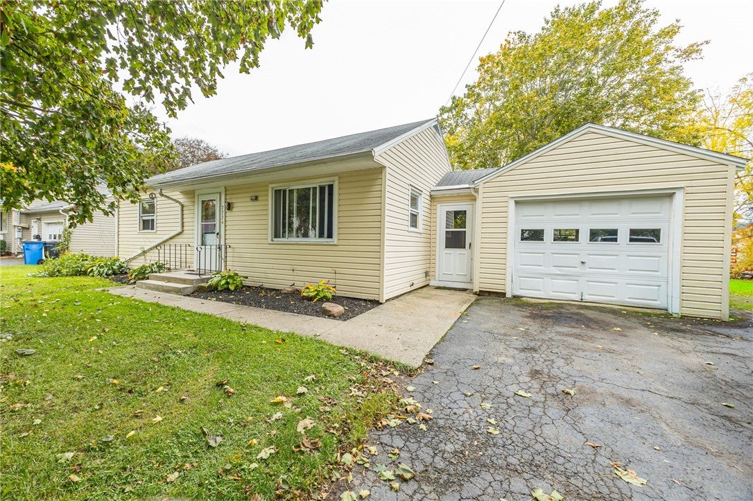 777 Blue Cut Road — photo
