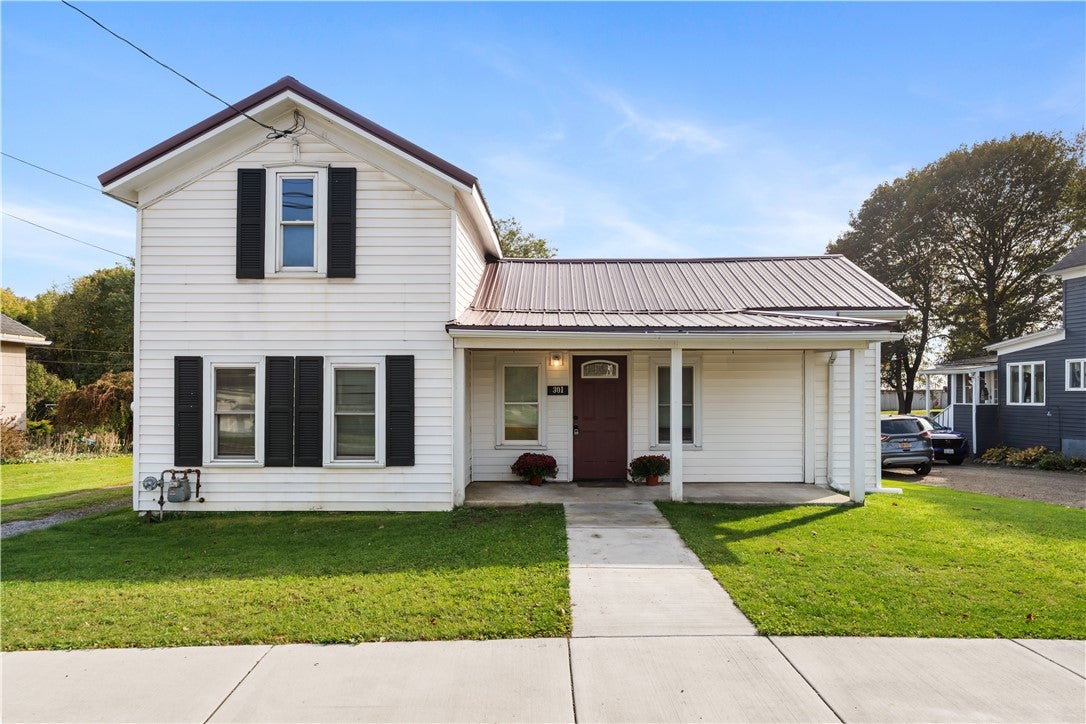 301 E Naples Street — photo