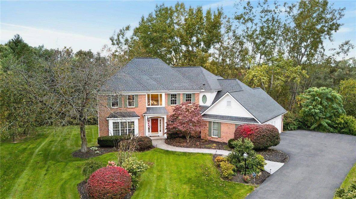 17 Crownwood Circle — photo