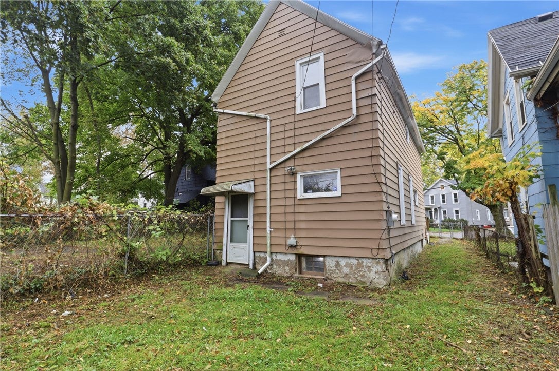 106 Cottage Street, Rochester, NY 14608 — photo 3