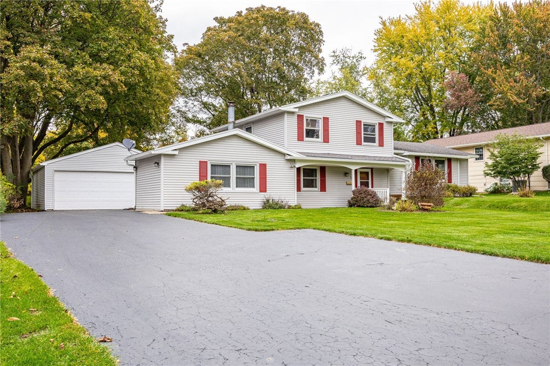 111 Wedgewood Drive — photo