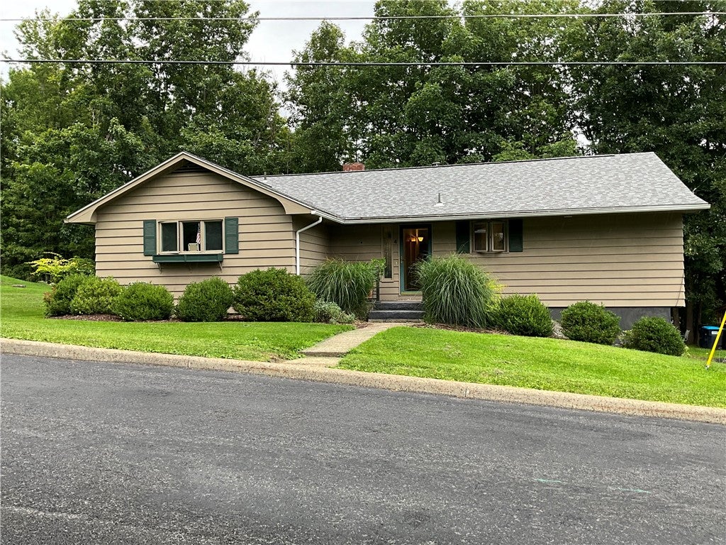 4 Overlook Drive — photo