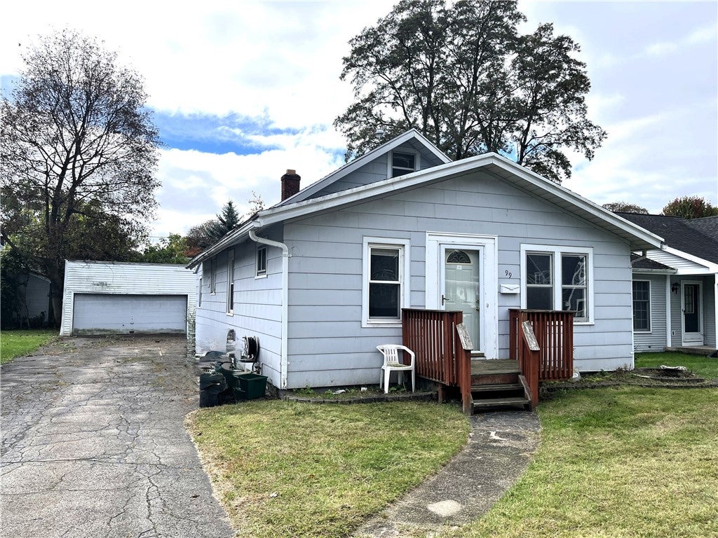 99 Birchwood Drive — photo