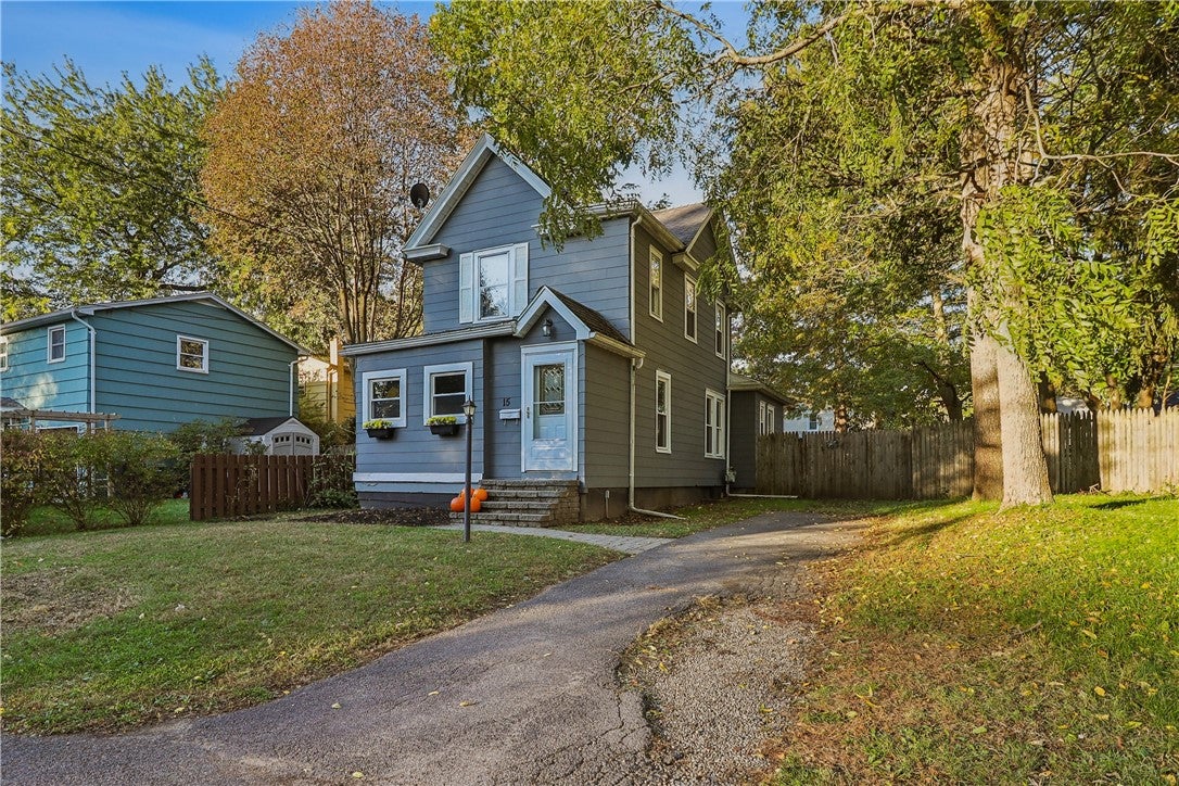 15 Dewey Avenue — photo