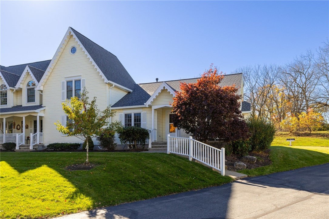 34 Hamlin Drive — photo