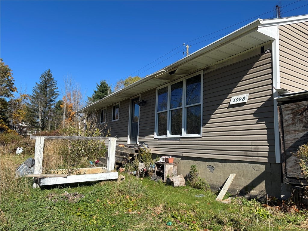 3998 Manning Ridge Road — photo
