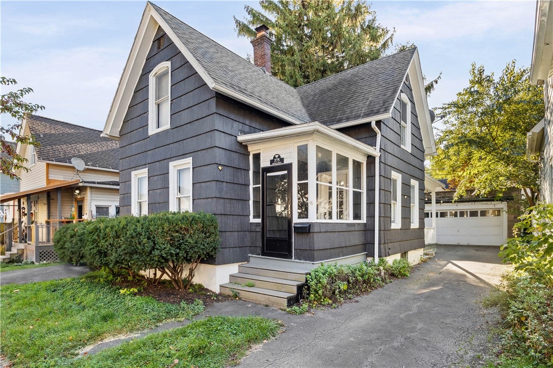 375 Benton Street — photo