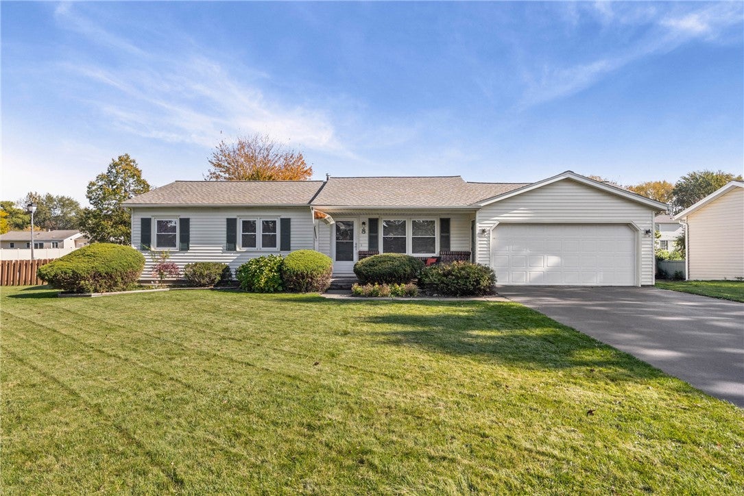 8 Stafford Way — photo