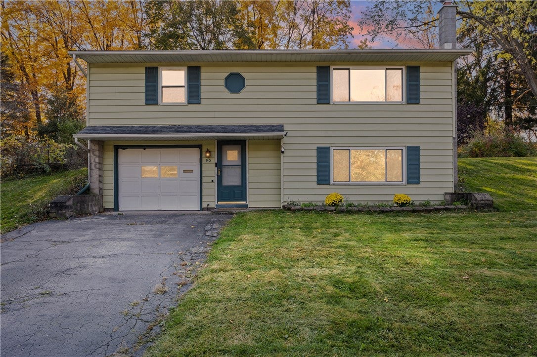 90 Caroline Drive — photo