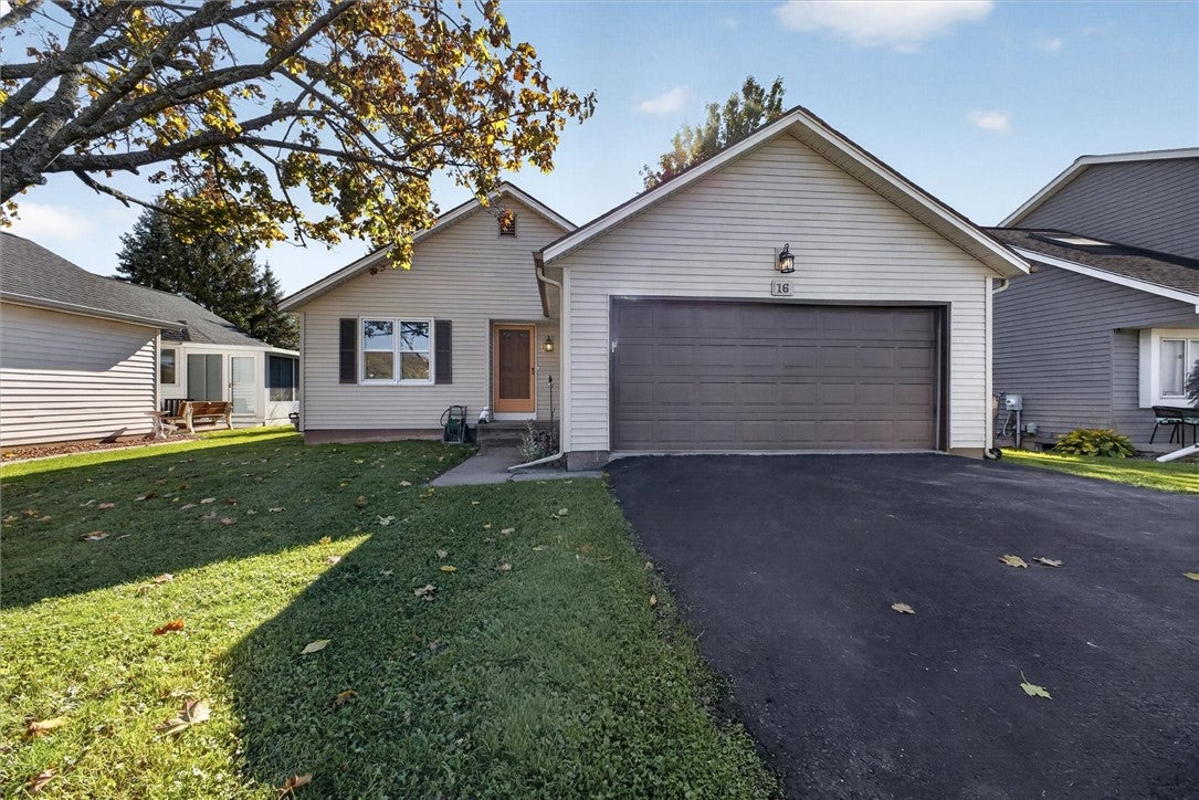 16 Olivia Circle — photo