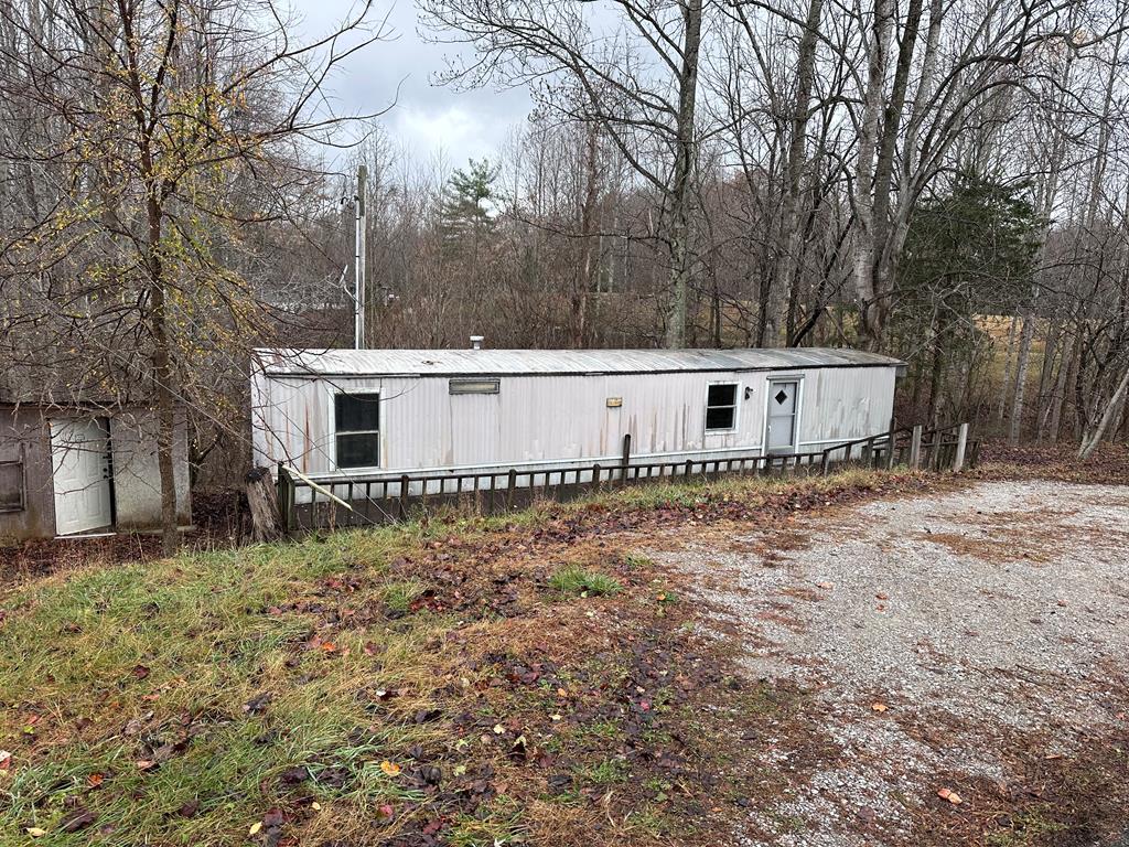 6430 Sulfur Ridge Road — photo