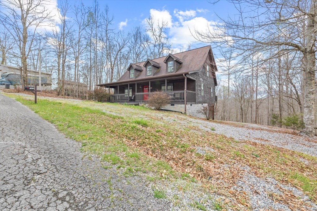 143 Koala Ridge Rd, Byrdstown, TN 38549 — photo 2