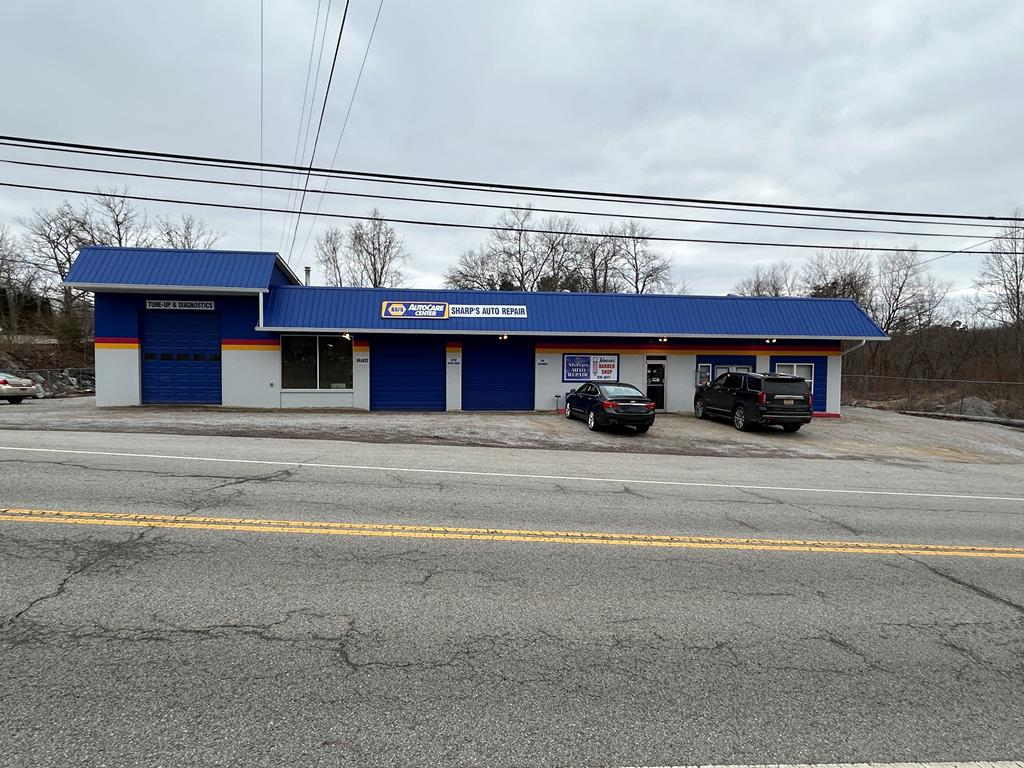 511 Central Ave W — photo