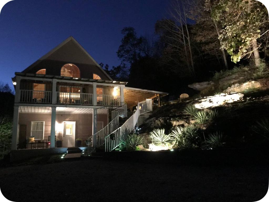 301 Jimmy Reneau Rd, Celina, TN 38551 — photo 2