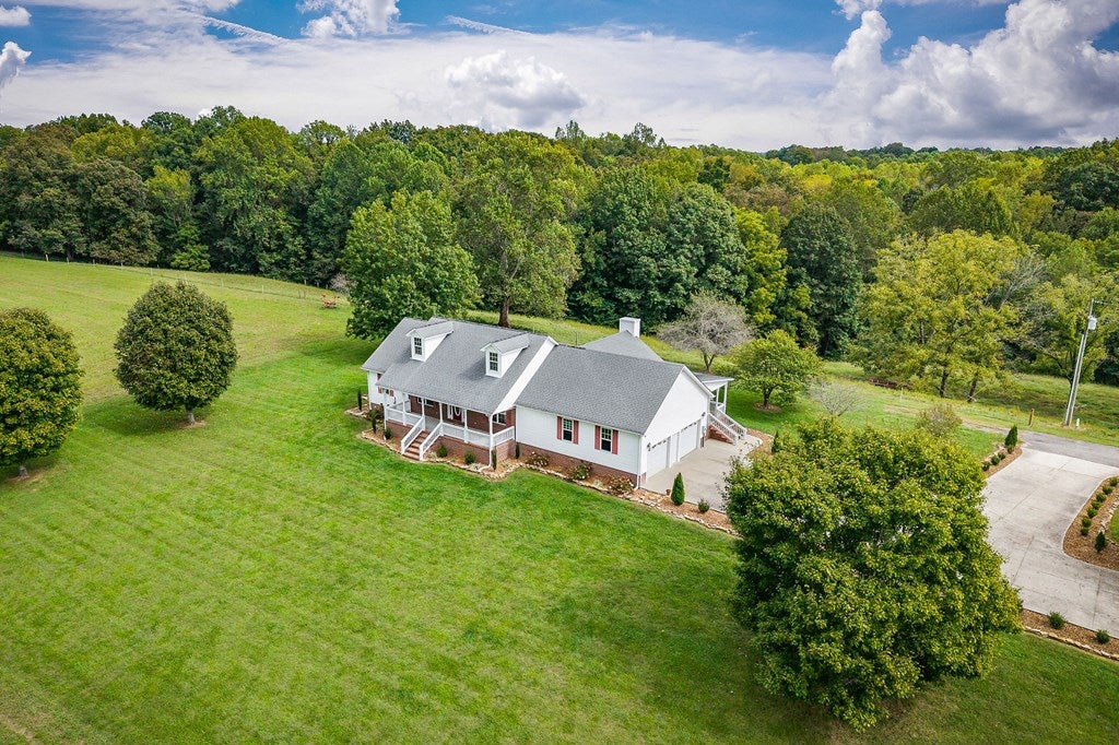 13660 Herald Rd, Silver Point, TN 38582 — photo 2