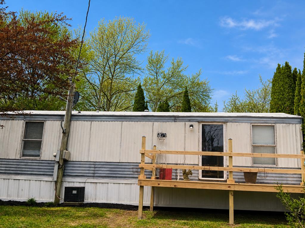 280 Bone Cave Rd — photo