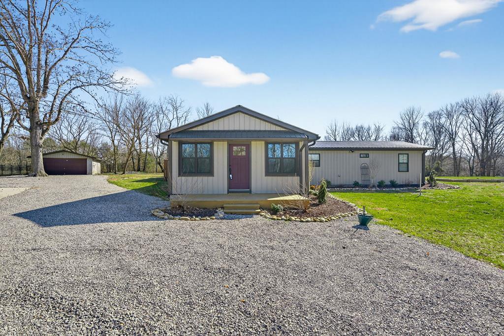 2490 Chestnut Hill Rd — photo