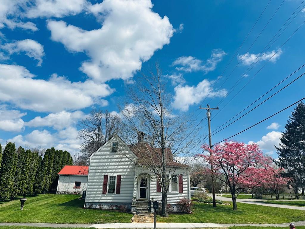 202 W Crawford Ave — photo