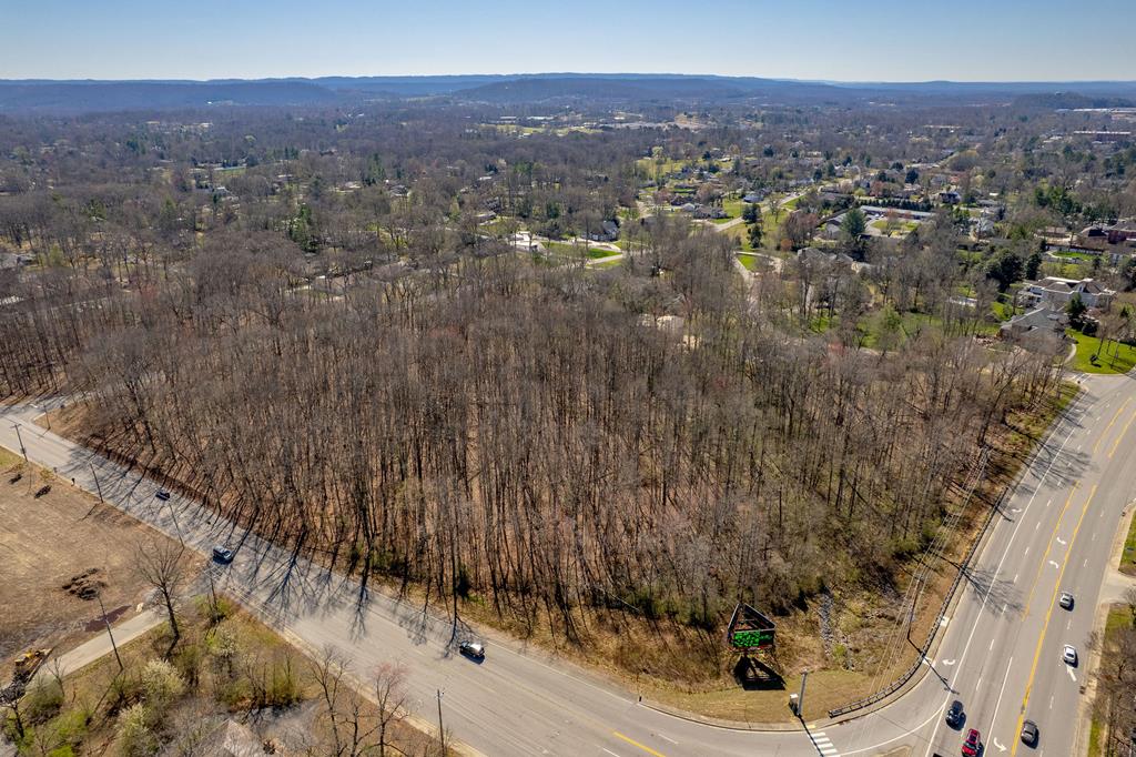 10 Ac E 10th Street — photo
