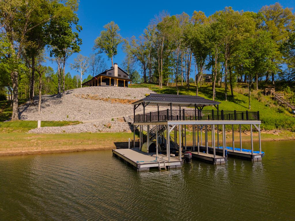 139 River Oaks Drive — photo