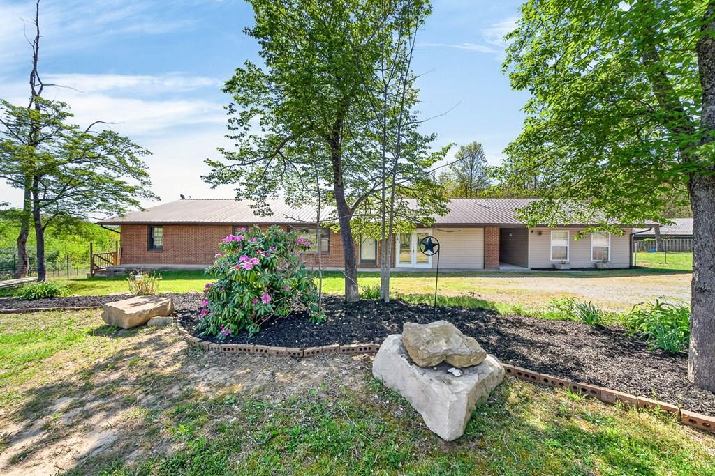 935 Brewer Rd — photo