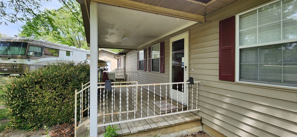 1009 Roysden Rd, Jamestown, TN 38556 — photo 3