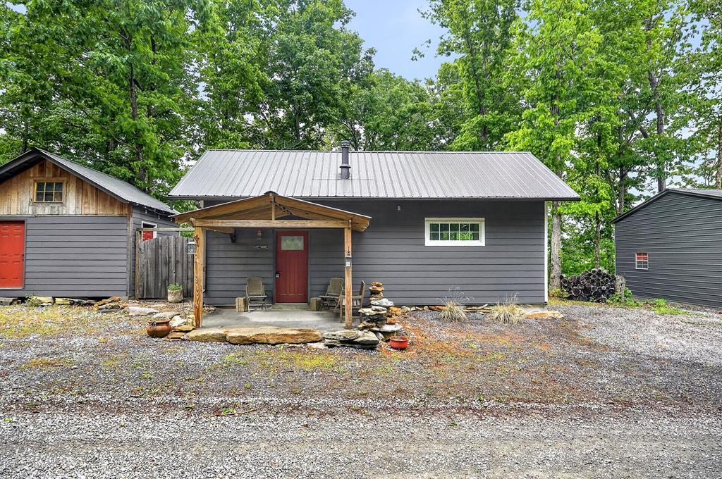853 Rock Springs Rd. — photo