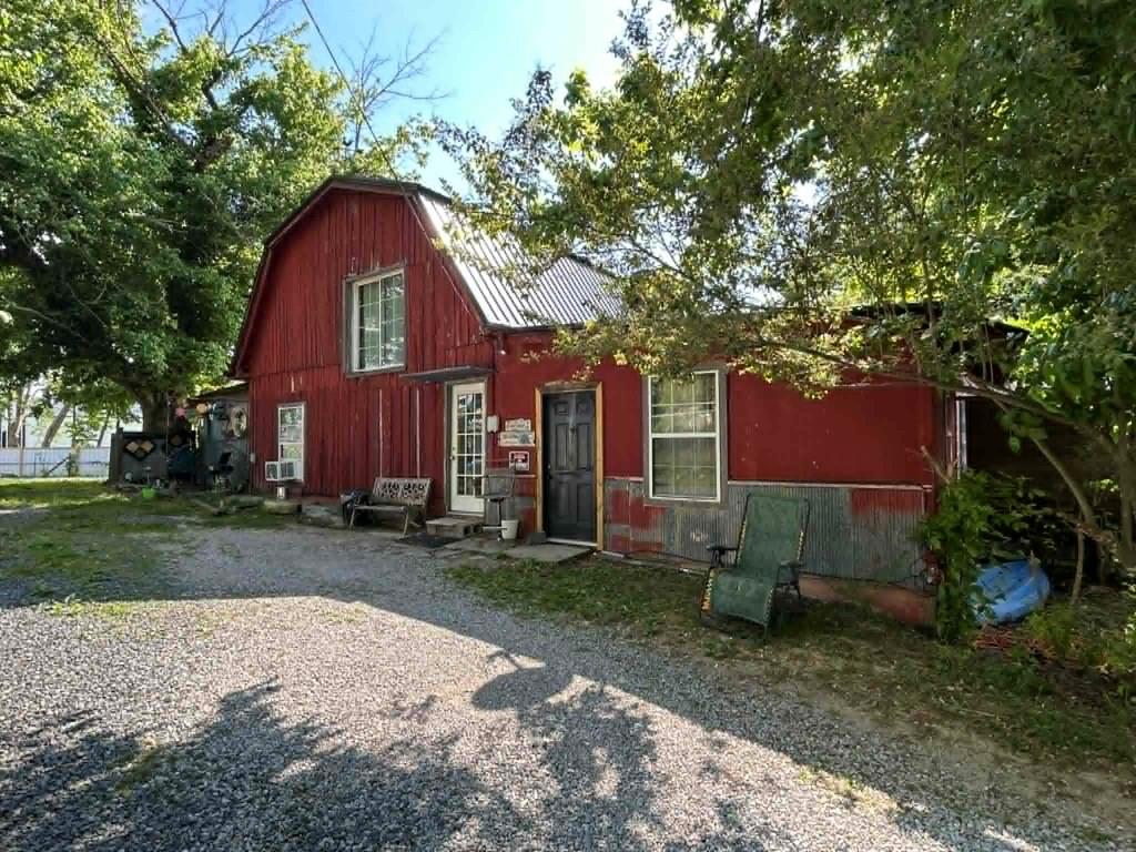 121 Locust Grove Rd — photo