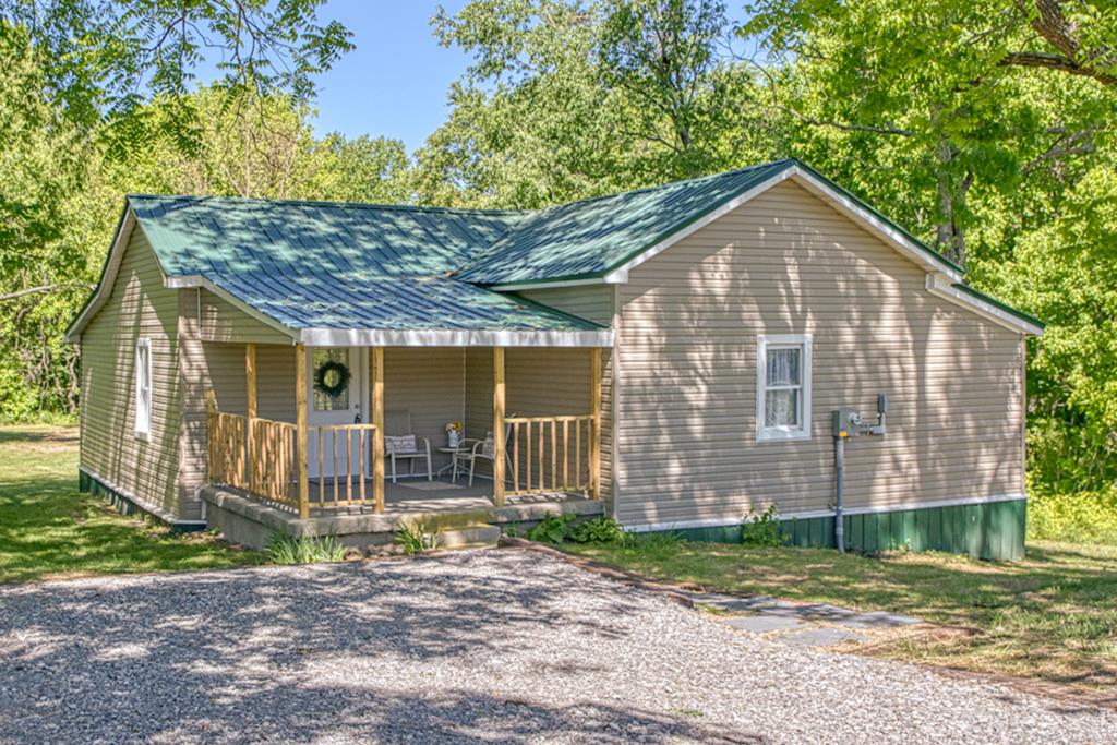 108 Twinton Park Rd — photo