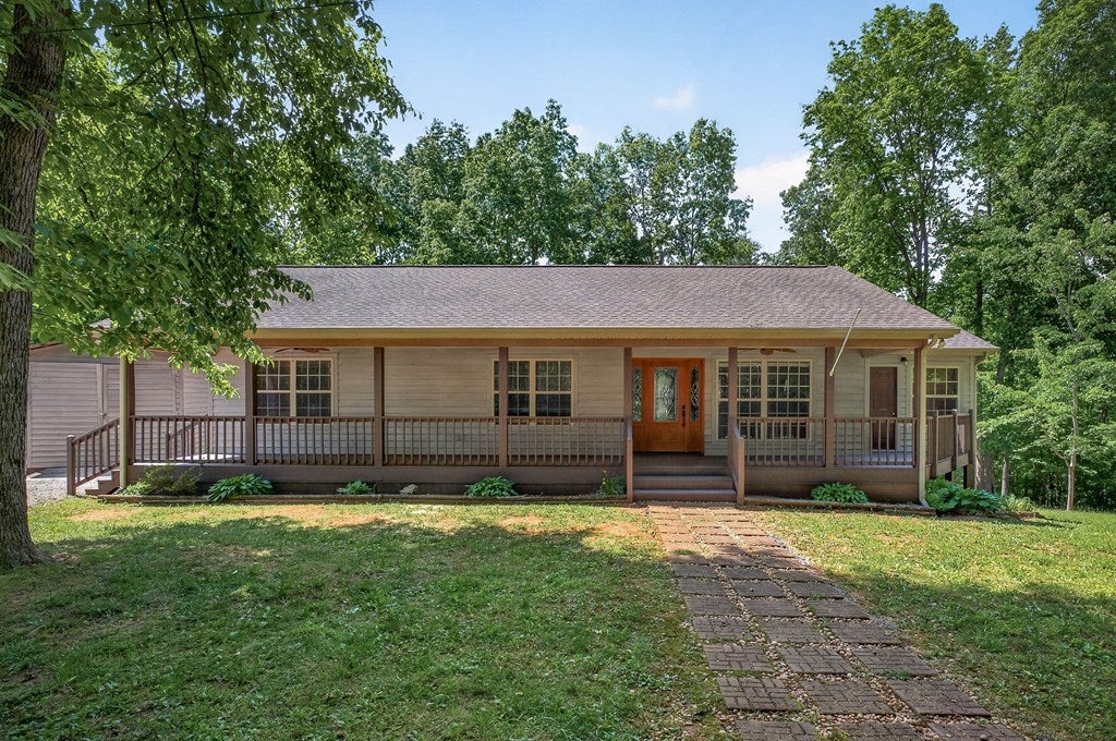 506 Deer Ridge Rd, Byrdstown, TN 38549 — photo 3