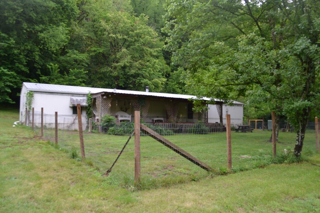 1557 Add Stafford Rd — photo
