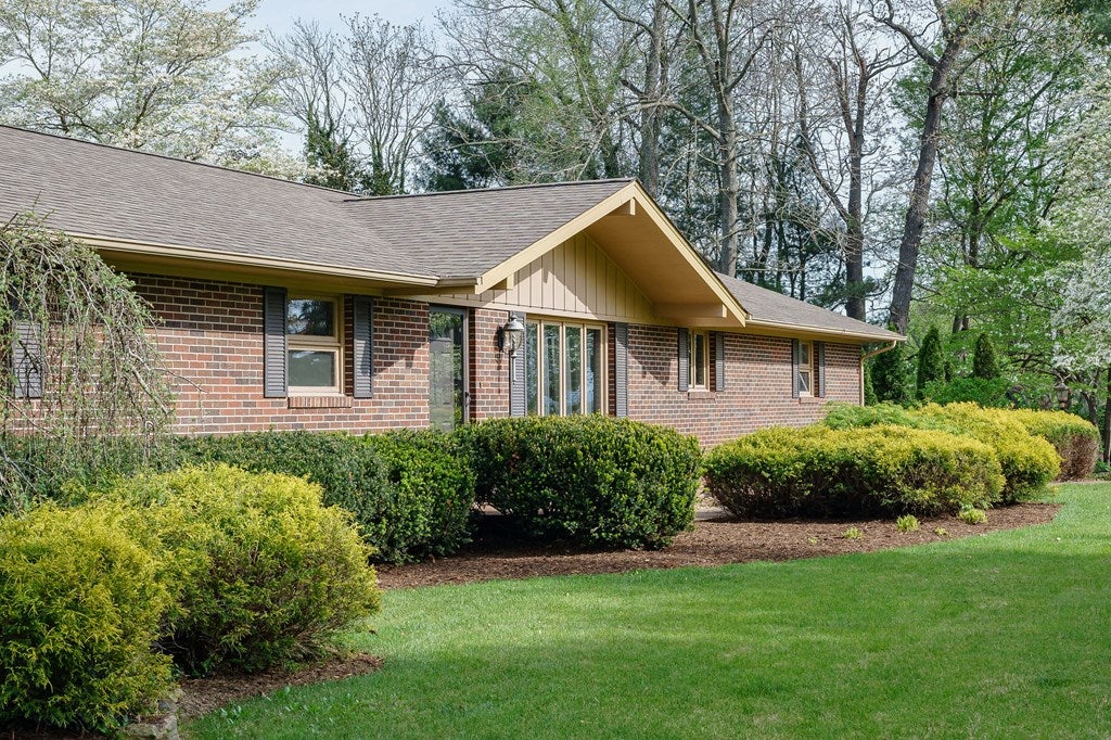 538 Turntable Rd, Sparta, TN 38583 — photo 2