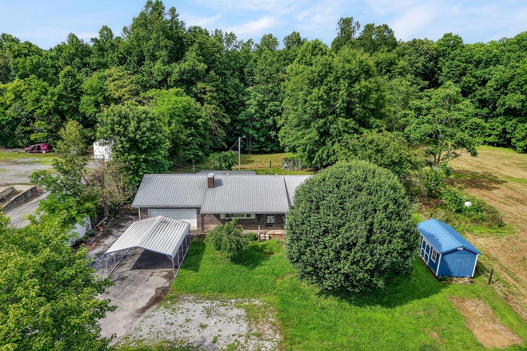 744 King Ridge Rd, Dowelltown, TN 37059
